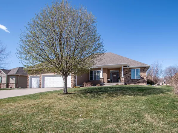 120 Teton Pines Ct, Dakota Dunes, SD 57049