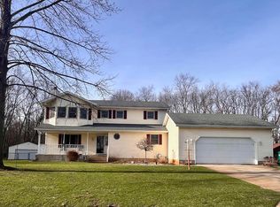 58205 Wayne Ln, South Bend, IN 46619