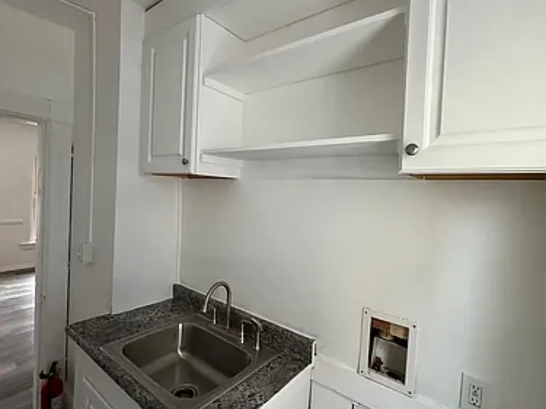 28 Notre Dame Ave #1 — Photo 24