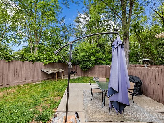 3rd image of 569 Cedarvilla Dr