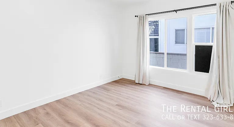 1245 S Sycamore Ave — Photo 8