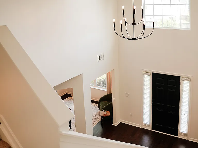 803 Broderick Cir — Photo 39