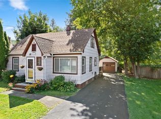 200 Edgewood Rd, Vestal, NY 13850