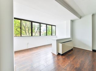 6 Whittier Pl APT 4E, Boston, MA 02114
