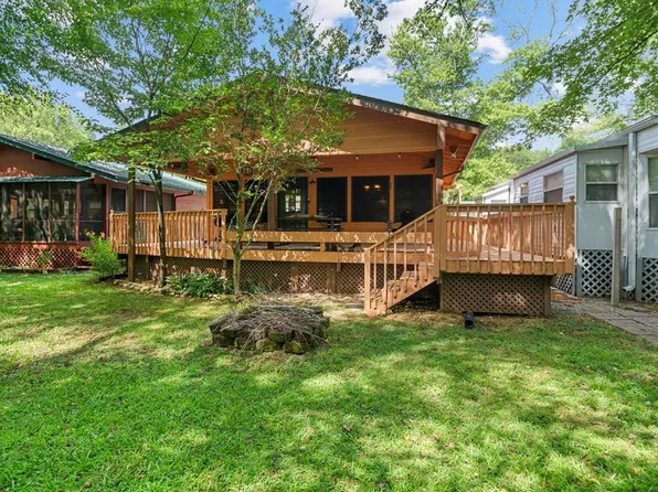 33 Speckled Trout Dr, Cleveland, GA 30528