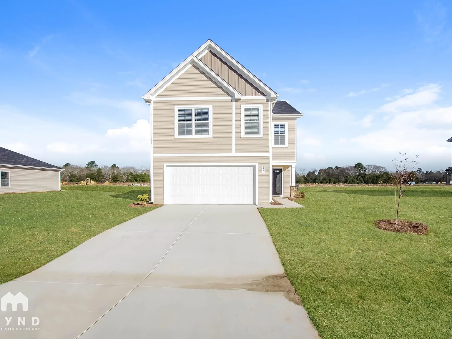 4 bed, 2.5 bath, 2075 sqft, $1,947 — Photo 1
