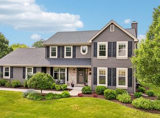 W138N6513 Manor Hills Blvd, Menomonee Falls, WI 53051