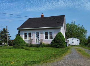40 Maple St, Springhill, NS B0M 1X0