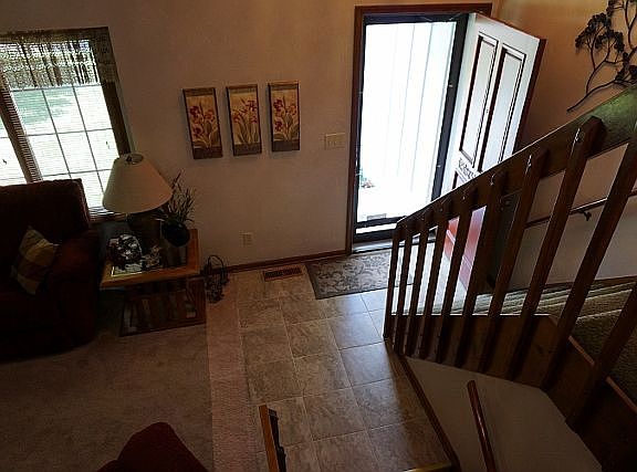 entry from kitchen