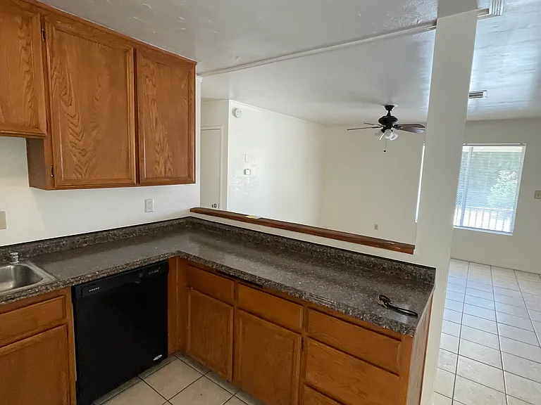 11606 Rosewood Ave #A — Photo 7