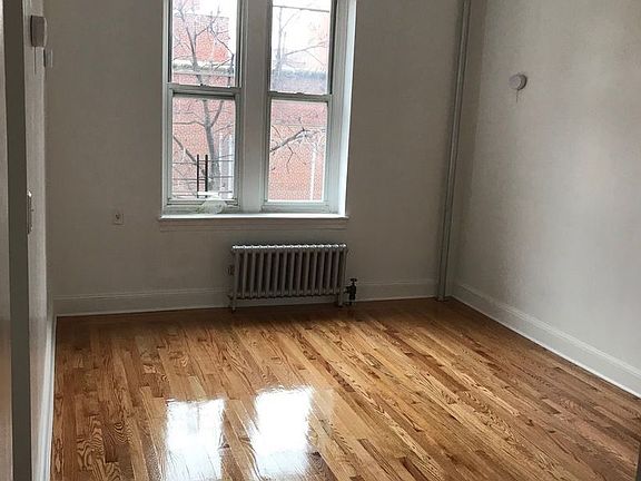 3rd image of 246 E 4th St APT 1A