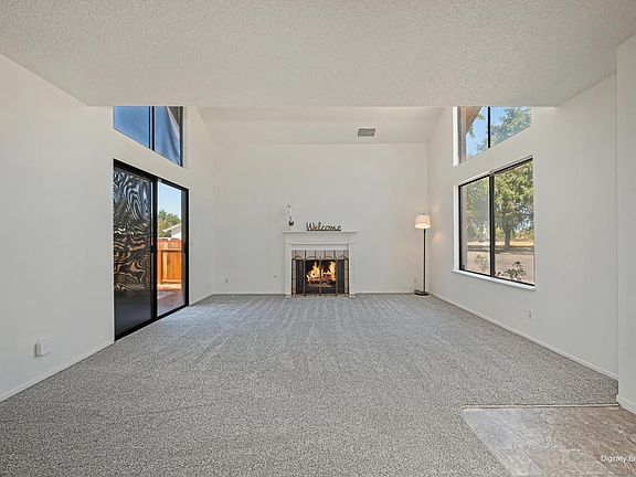4th image of 1 Pasture Ct