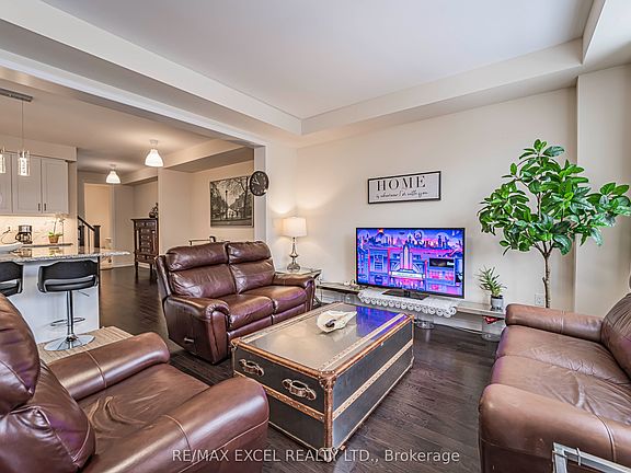 5th image of 30 Vaudeville Dr