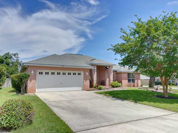 2nd image of 1588 Woodbluff Ct