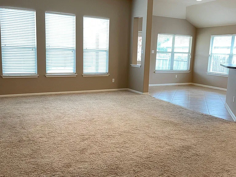 11713 Dunblane Way — Photo 6