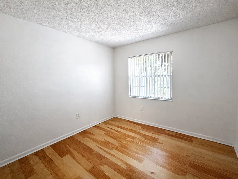 2505 N Alafaya Trl #8 — Photo 9