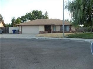1602 Ashcroft Ave, Clovis, CA 93611