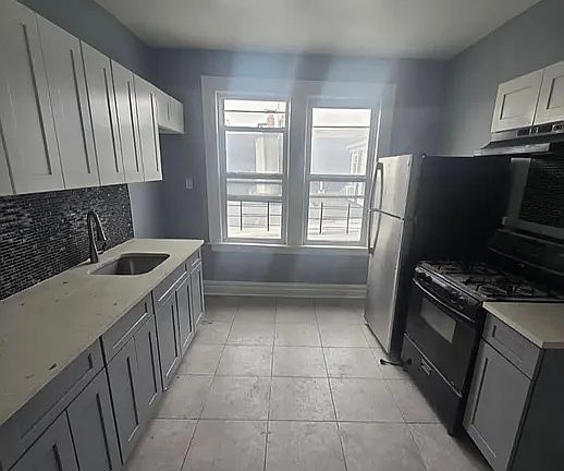 3rd image of 20 Ellis Ave #5C