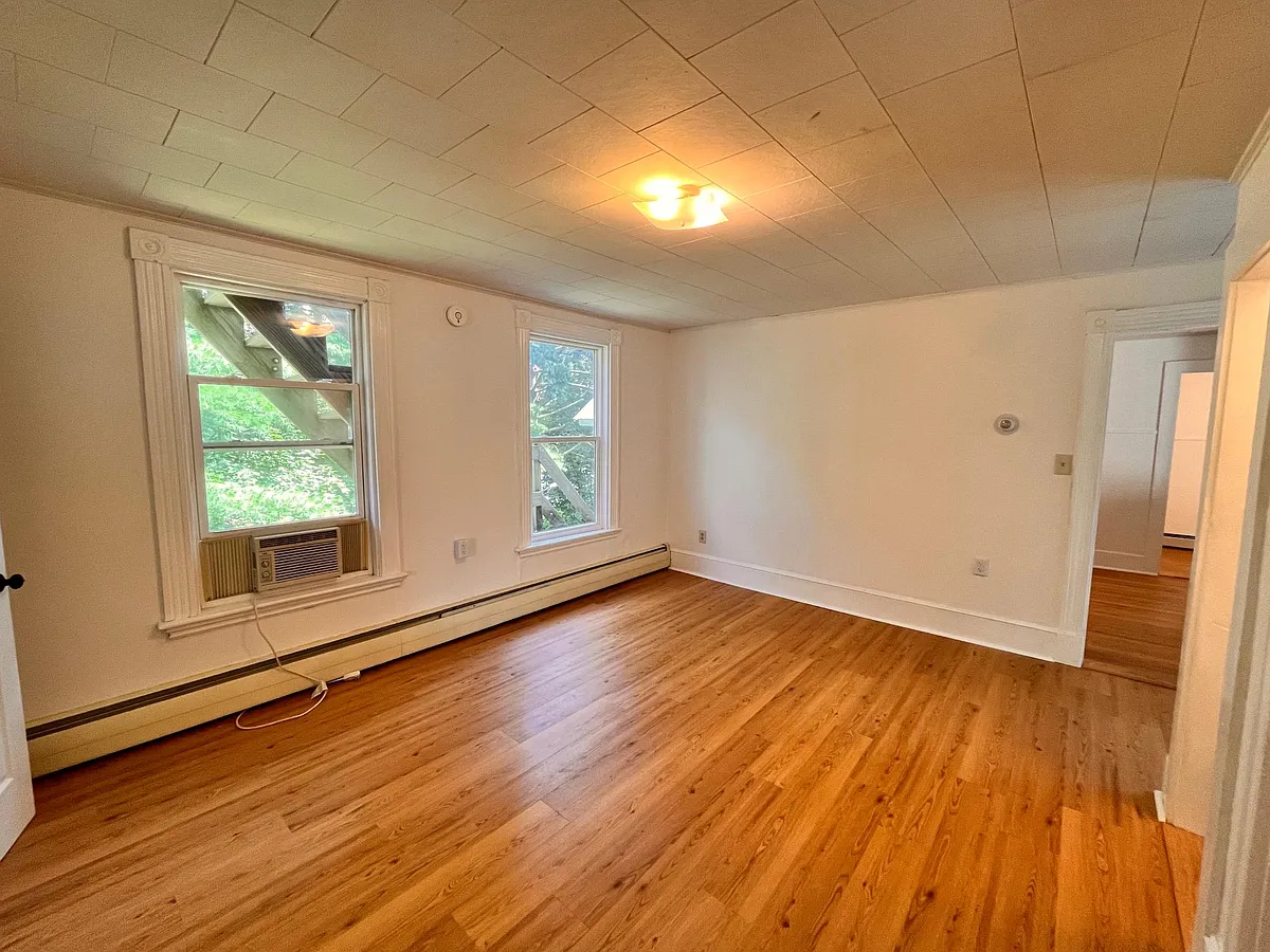Building Photo - 54 Bradbury St #2