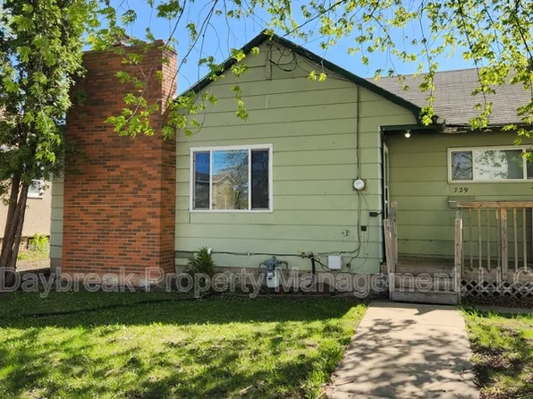 729 14th St N, Fargo, ND 58102