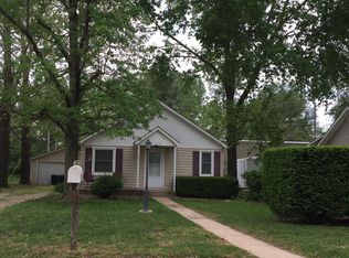 3205 State St, Manhattan, KS 66503