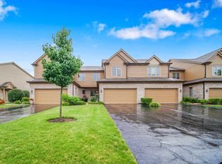 152 Santa Fe Ln, Willow Springs, IL 60480