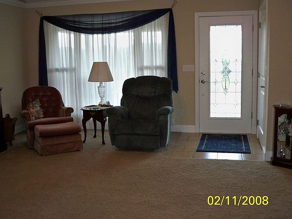4th image of 132 Illinois Ave