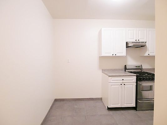 5th image of 171 E 89th St APT 2B