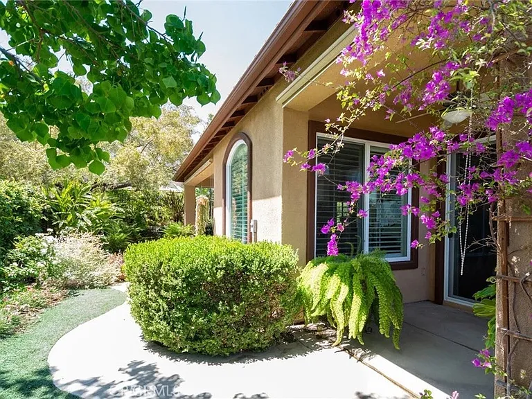 24024 Augusta Dr — Photo 14