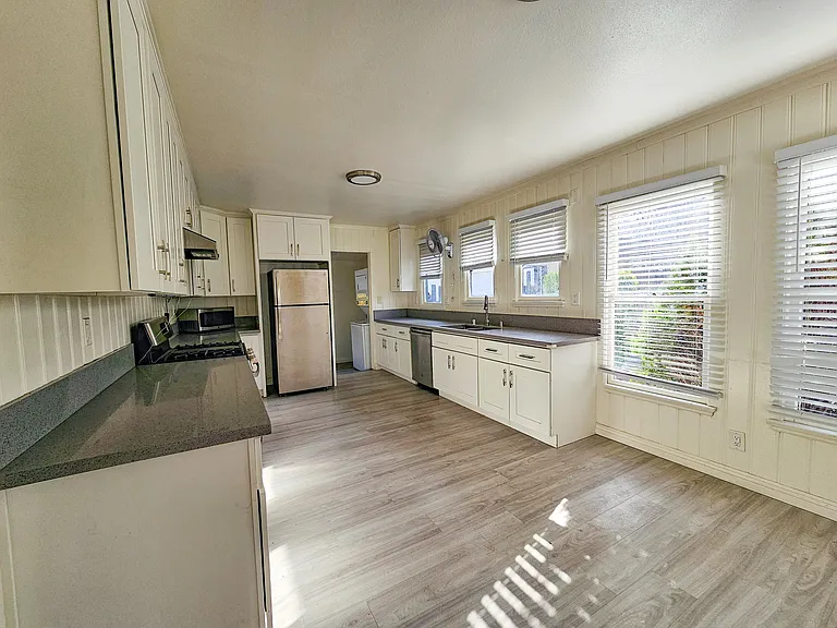 90 N Loop Dr — Photo 6