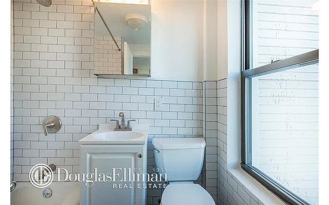 Sold by Douglas Elliman | media 26