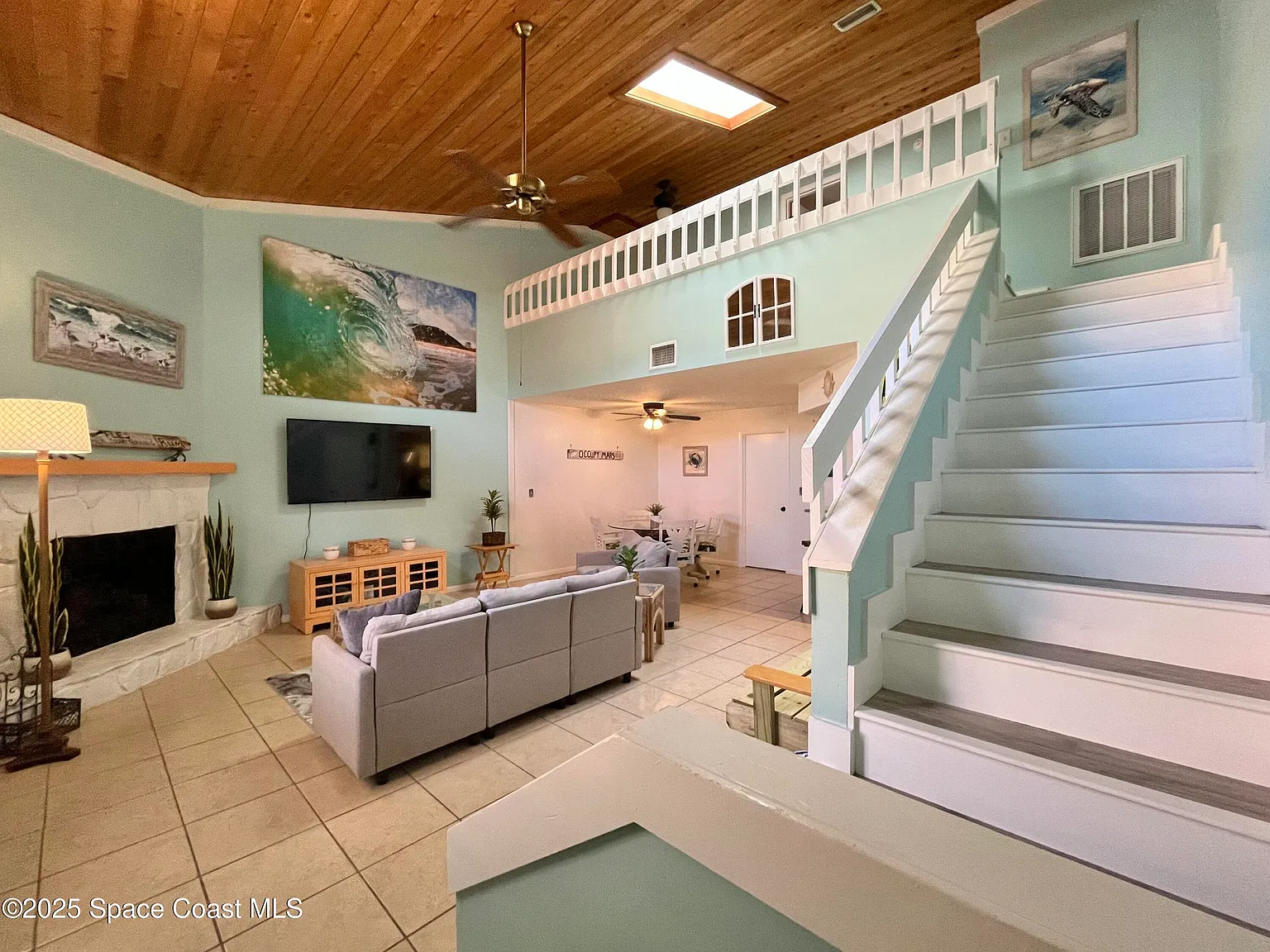 2 bed, 2.0 bath, 1340 sqft, $2,800 — Photo 2