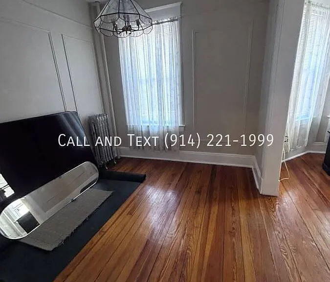 100 McLean Ave — Photo 1