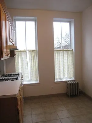 Rented by Ronda Savoy Realty | media 17