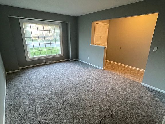 2nd image of 5937 Pflumm Rd #1