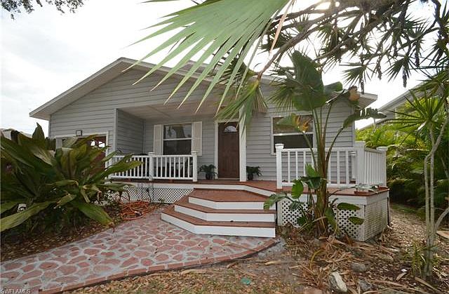 1st image of 518 96th Ave N