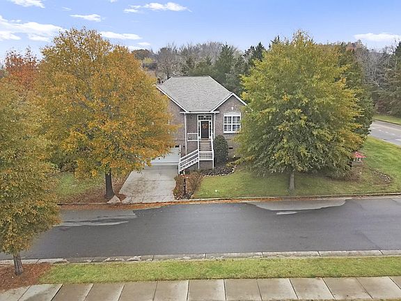 2nd image of 6604 Valleypark Dr