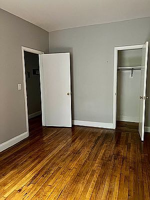 5th image of 2724 Bronx Park E #T32