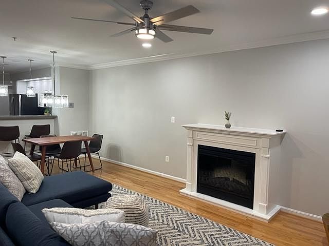 1st image of 2152 Hideaway Ct #25