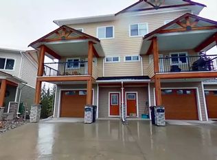 214 McArdell Dr #8, Hinton, AB T7V0A9