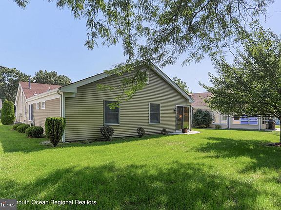 4th image of 1495 Serrata Way