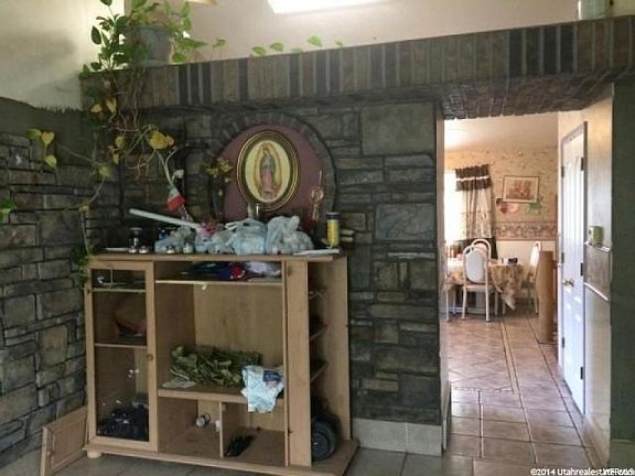 2nd image of 3237 W Green Mesa Way