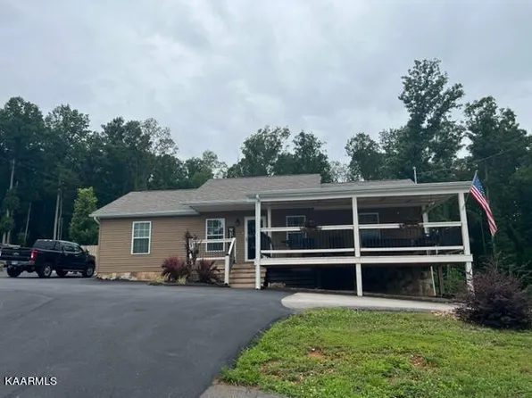 4514 Clifton Ln, Strawberry Plains, TN 37871