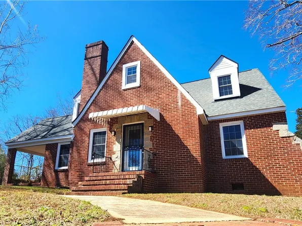 419 N Main St, Lawrenceville, VA 23868