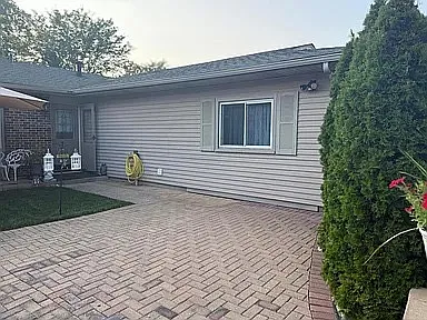 4 bed, 1606 sqft, $2,800 — Photo 1