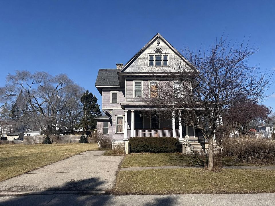 1st image of 403 S Harrison St