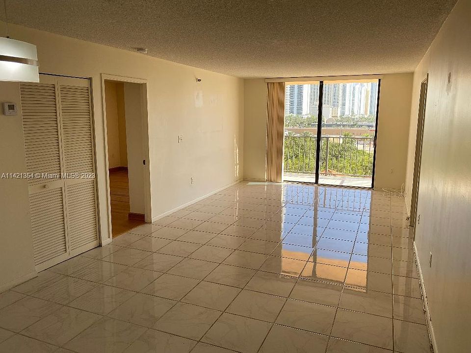1st image of 210 174th St APT 706