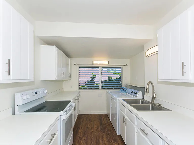 4715B Kahala Ave — Photo 8