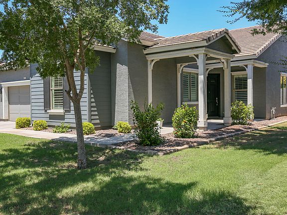 2nd image of 3854 E Sierra Madre Ave