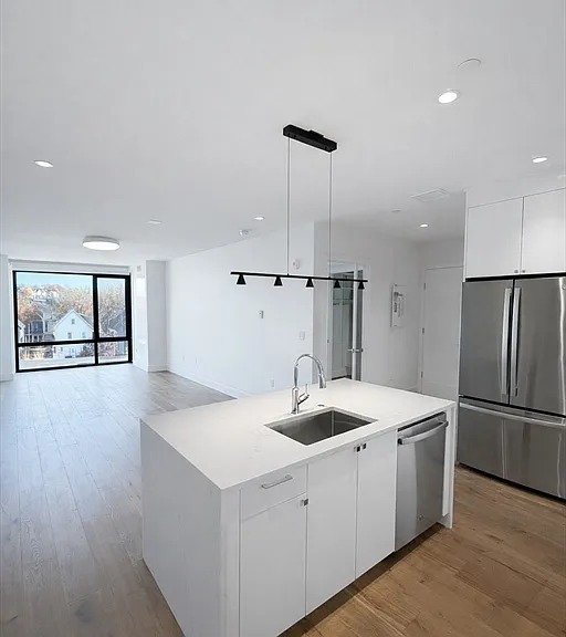 1121 Dorchester Ave #302 — Photo 1